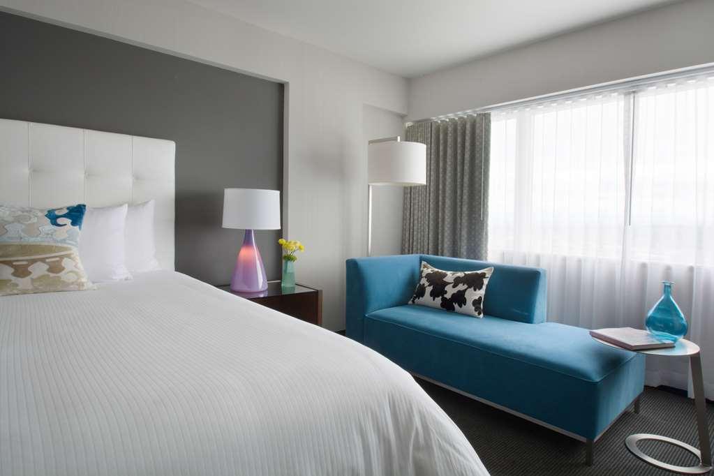 Hotel Murano Такома Номер фото A room at the Hotel Commonwealth