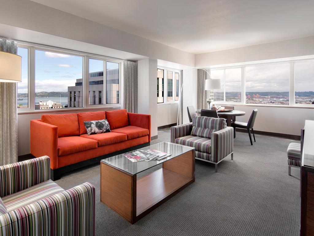 Hotel Murano Такома Екстер'єр фото A suite at the Westin Seattle